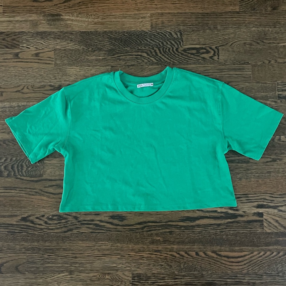 Green Zara oversize t-shirt, size S.